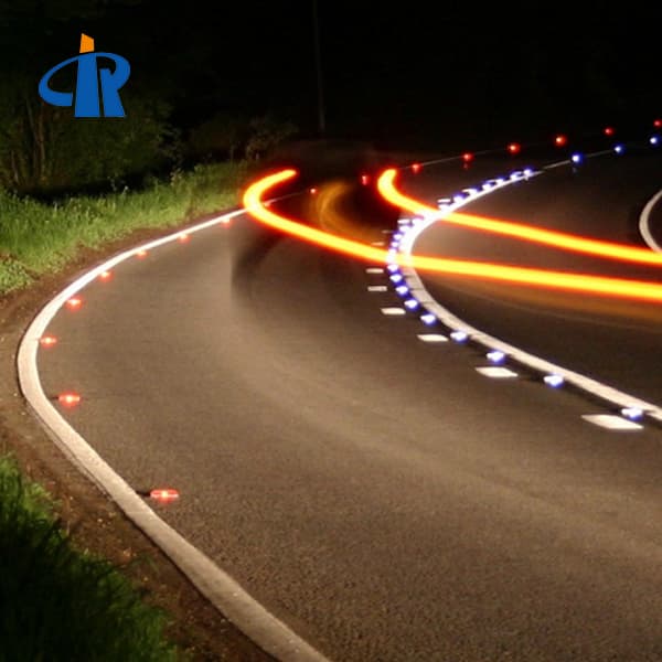 Bidirectional Solar Studs For Urban Road